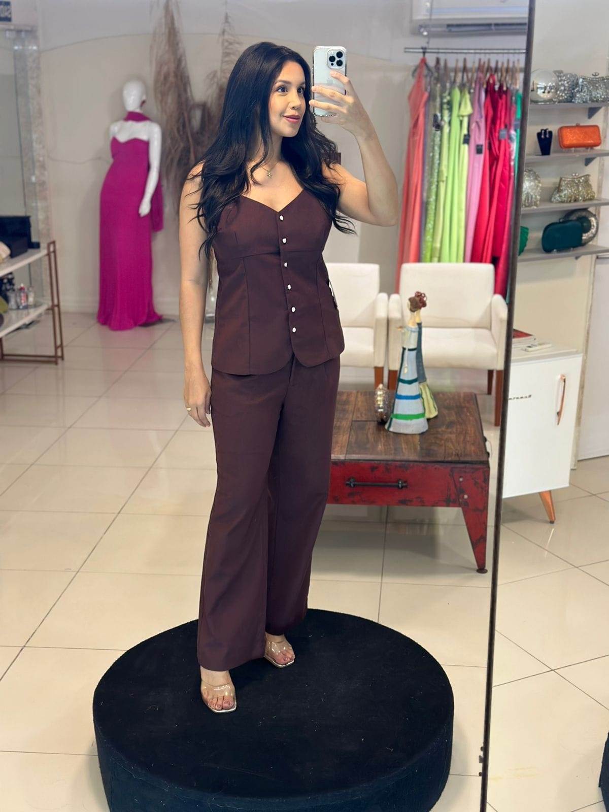 Imagem de blusa marrom